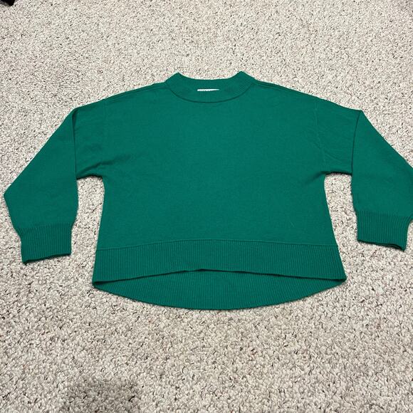 Alice + Olivia Denver Round Hem Cashmere Sweater Green Sz S Quiet Luxury Preppy - Picture 1 of 10